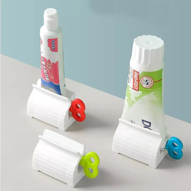 Rolling Toothpaste Squeezer