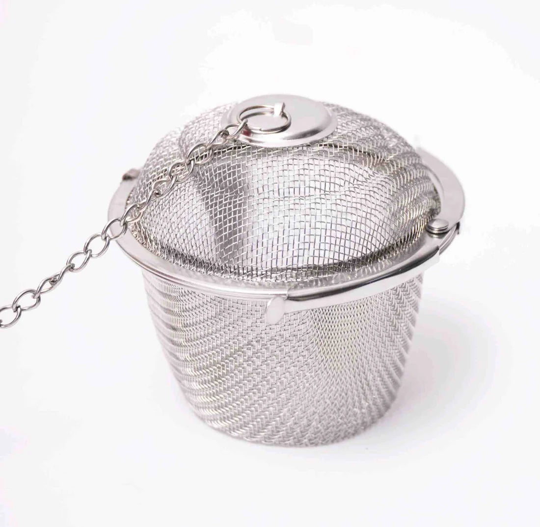 Stainless Steel Strainer With Chain