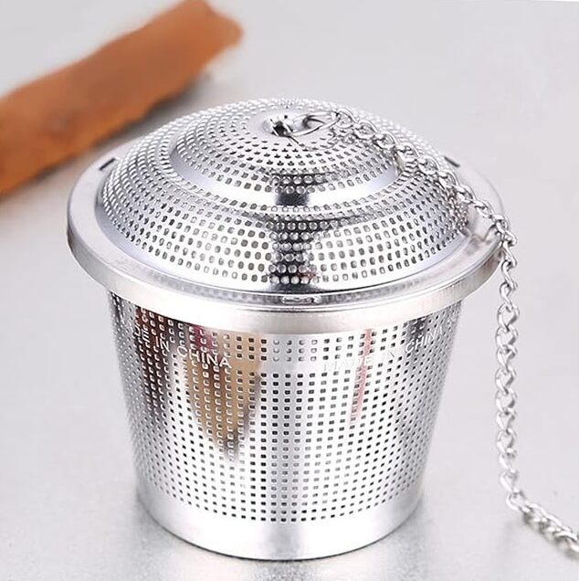 Stainless Steel Strainer With Chain